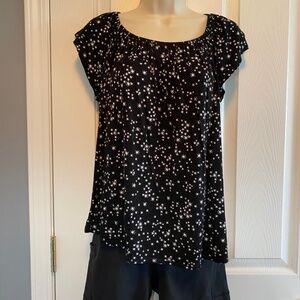 BUY 2 ITEMS GET 1 FREE - K&C Cap Sleeve Black & White Starburst Top Sz XL